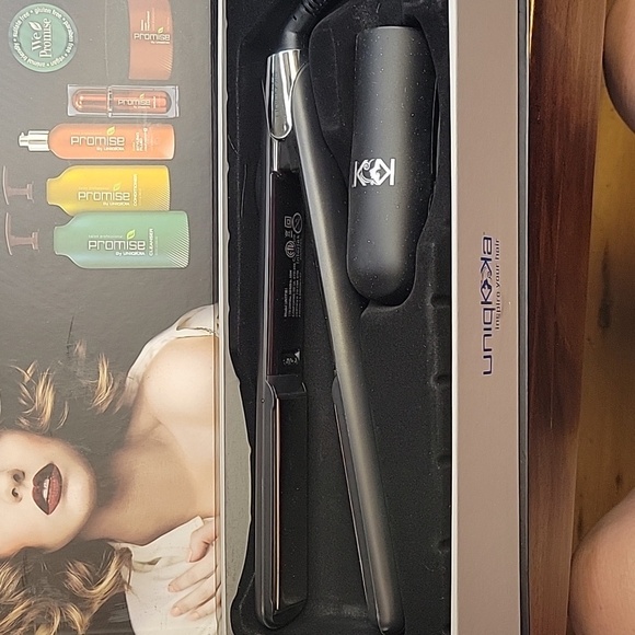 Umiqkka Revolutionary New Technology Zero Friction Flat Iron NIB main image 5